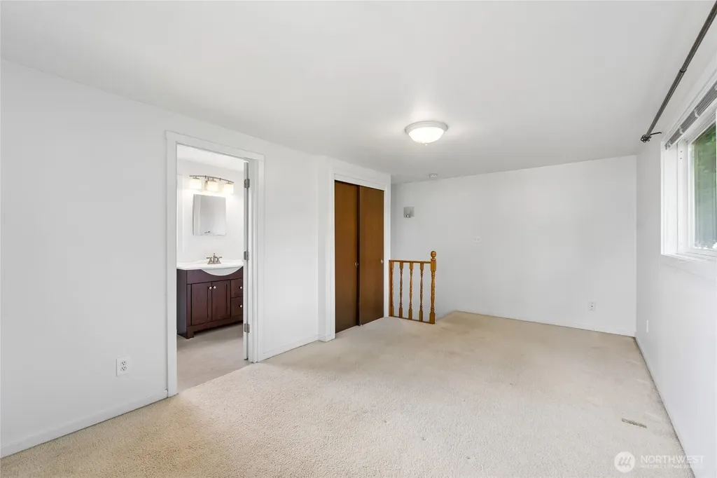 1033 151st Avenue SE Bellevue WA 98007