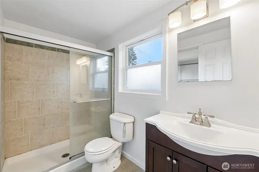 1033 151st Avenue SE Bellevue WA 98007