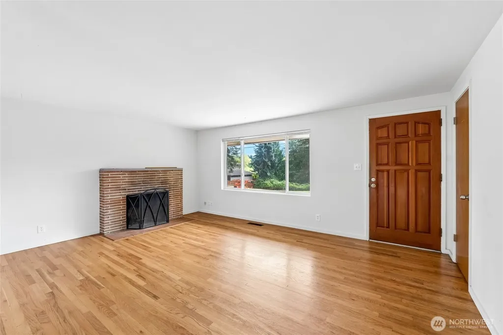 1033 151st Avenue SE Bellevue WA 98007