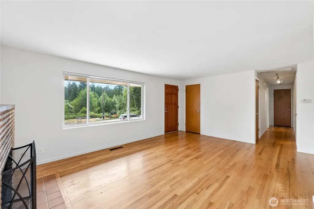 1033 151st Avenue SE Bellevue WA 98007