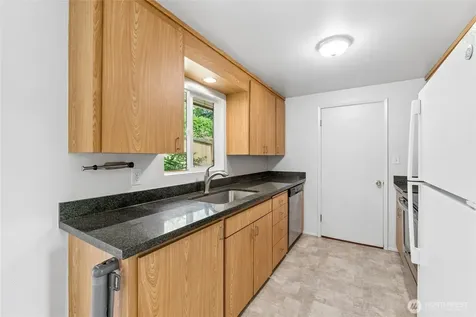 1033 151st Avenue SE Bellevue WA 98007