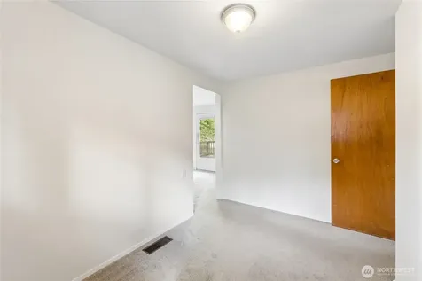 1033 151st Avenue SE Bellevue WA 98007