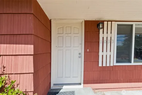 1033 151st Avenue SE Bellevue WA 98007