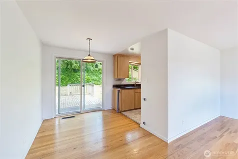 1033 151st Avenue SE Bellevue WA 98007