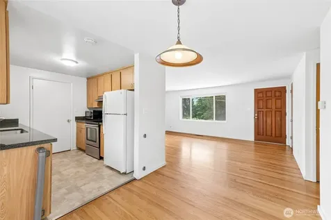 1033 151st Avenue SE Bellevue WA 98007