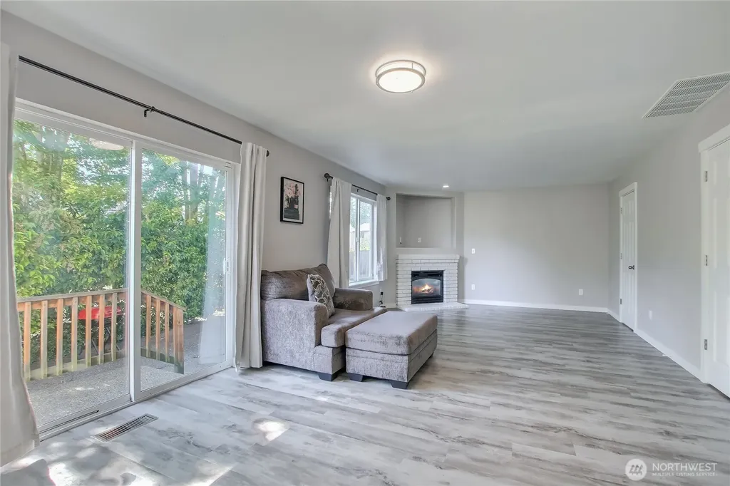 8824 161st Street Ct E Puyallup WA 98375
