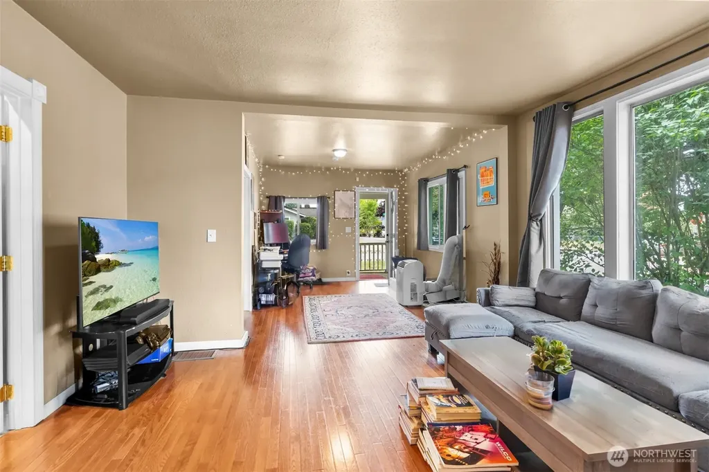 715 S Oakes Street Tacoma WA 98405