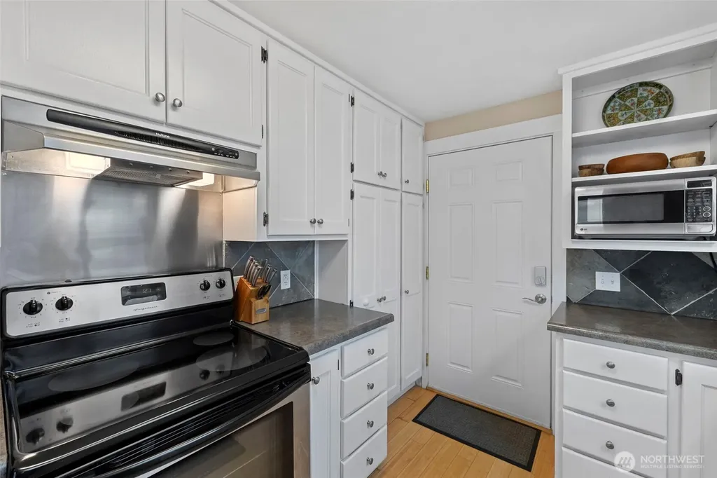 631 Manaco Beach Road Camano Island WA 98282