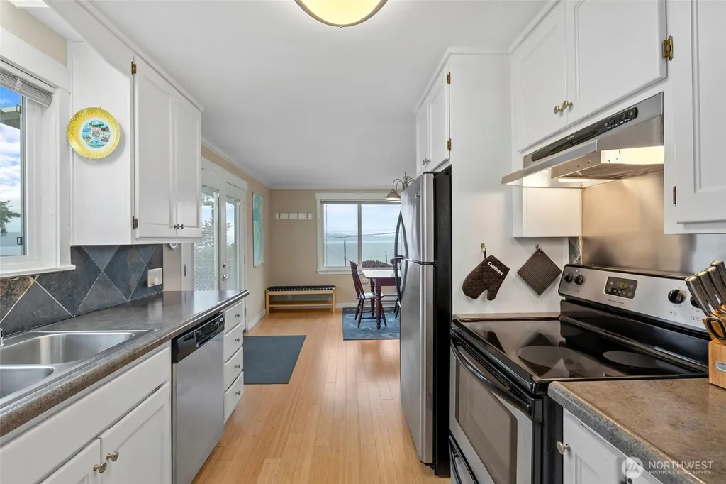 631 Manaco Beach Road Camano Island WA 98282