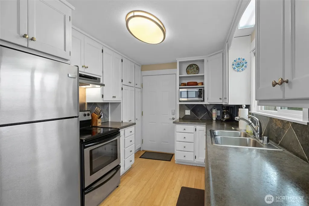 631 Manaco Beach Road Camano Island WA 98282