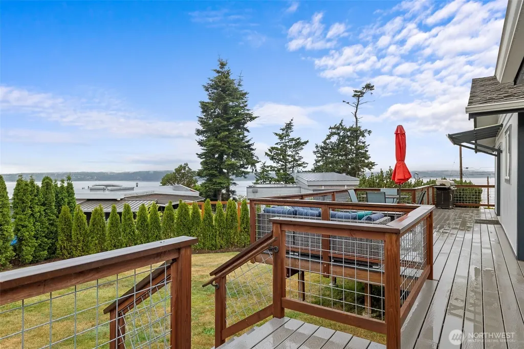631 Manaco Beach Road Camano Island WA 98282