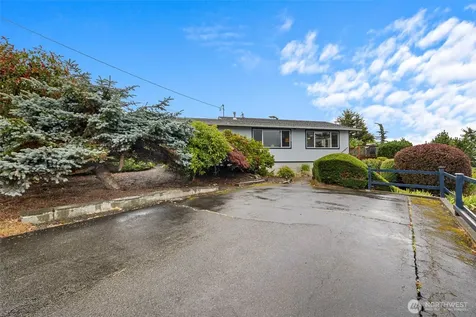 631 Manaco Beach Road Camano Island WA 98282
