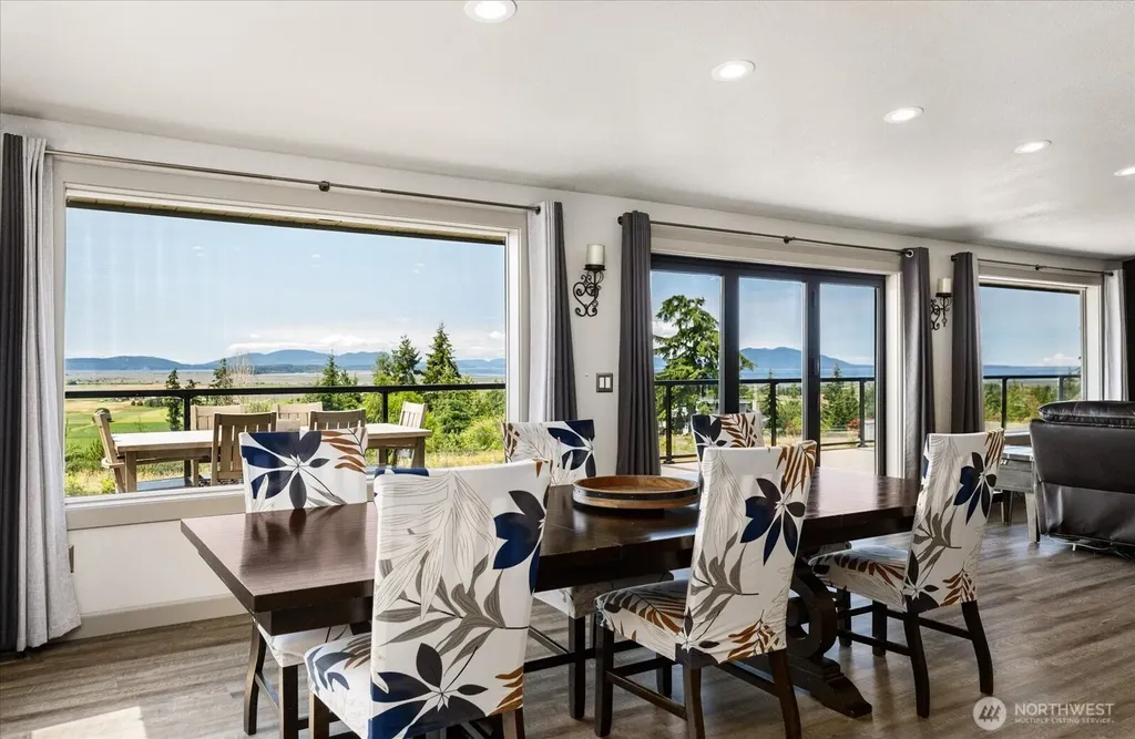 16272 Lookout Lane Bow WA 98232