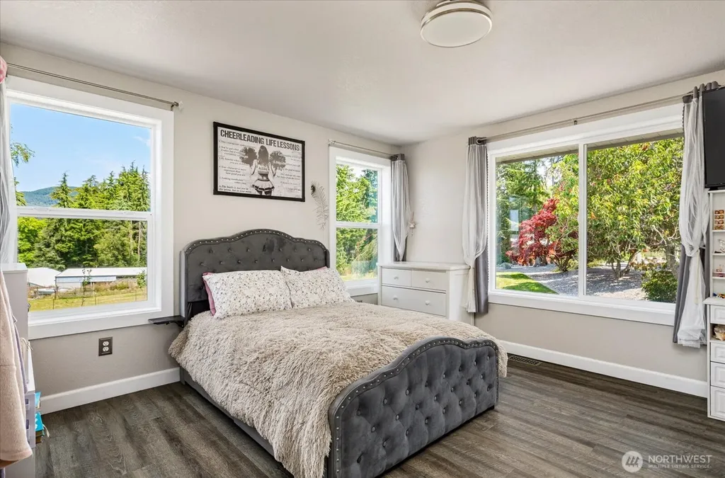 16272 Lookout Lane Bow WA 98232