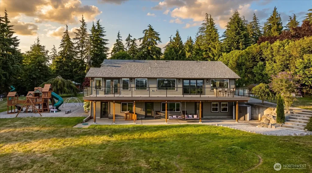 16272 Lookout Lane Bow WA 98232