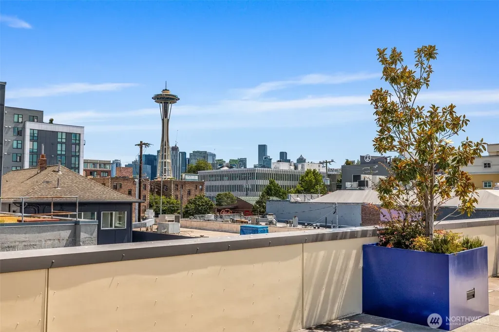 17 W Mercer Street Seattle WA 98119