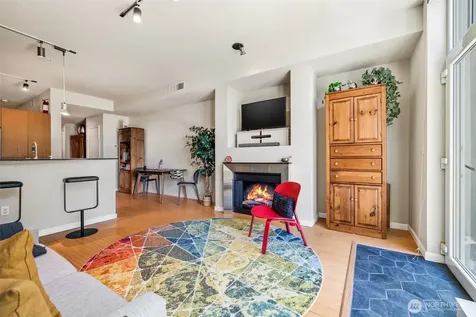 17 W Mercer Street Seattle WA 98119
