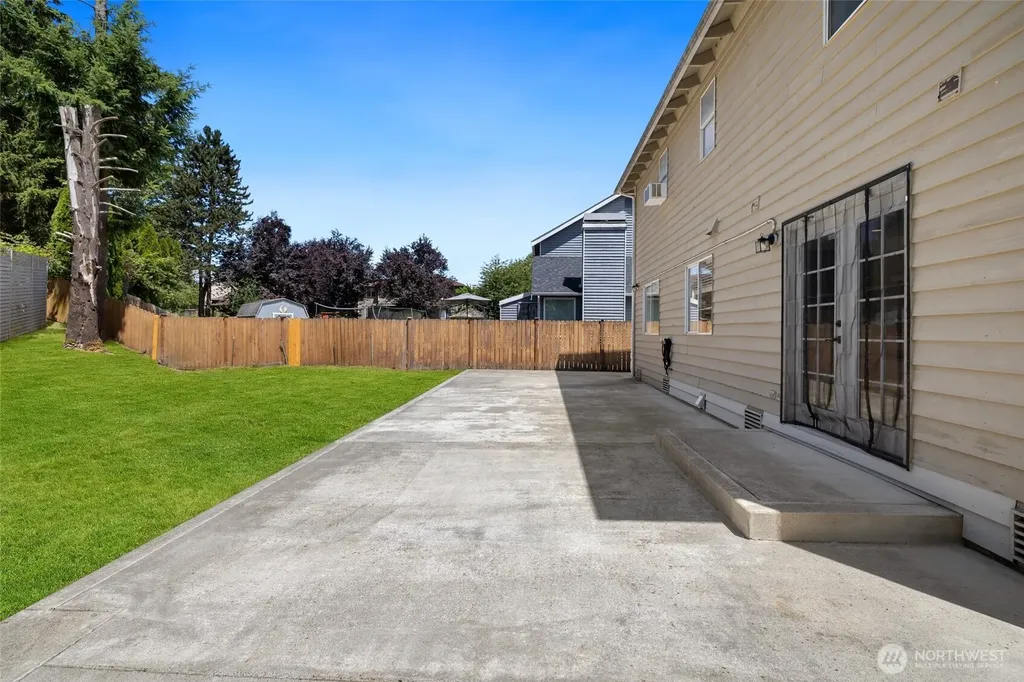 12730 SE 282nd Way Kent WA 98030