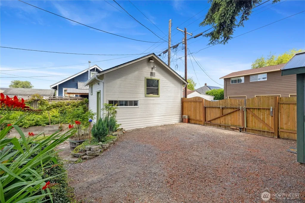 1705 Hoyt Avenue Everett WA 98201