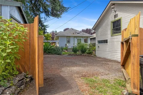 1705 Hoyt Avenue Everett WA 98201