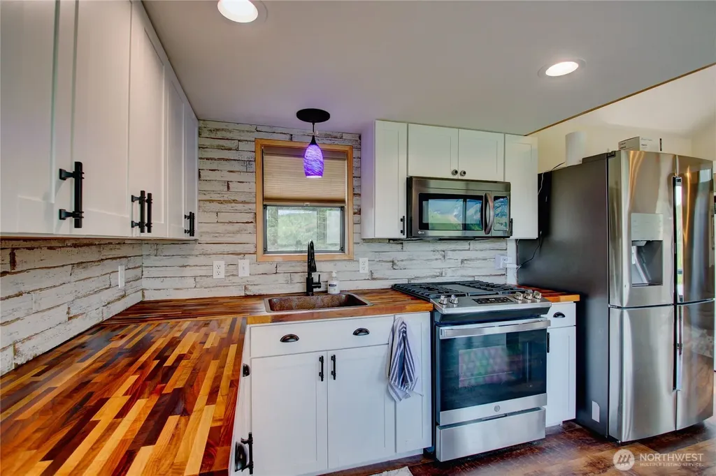 45155 Kalakala Trail Concrete WA 98237