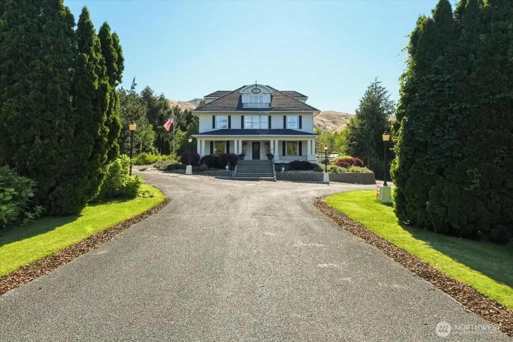 5397 Hughes Road Cashmere WA 98815