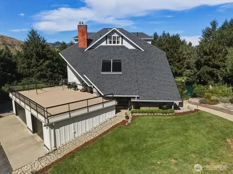 5397 Hughes Road Cashmere WA 98815