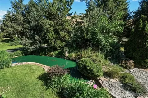 5397 Hughes Road Cashmere WA 98815