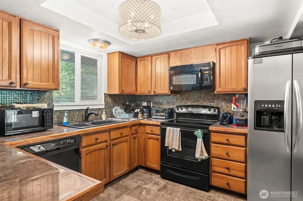 5117 84th Street E Tacoma WA 98446