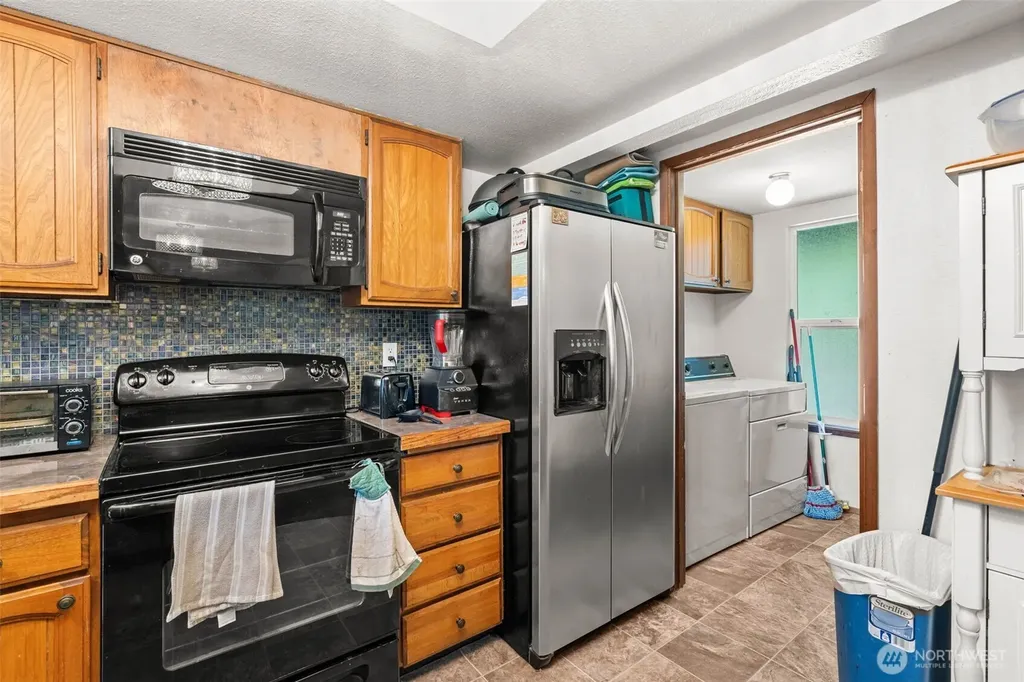 5117 84th Street E Tacoma WA 98446