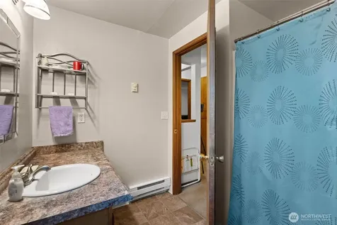 5117 84th Street E Tacoma WA 98446