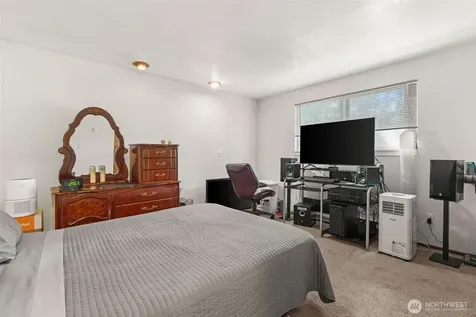 5117 84th Street E Tacoma WA 98446