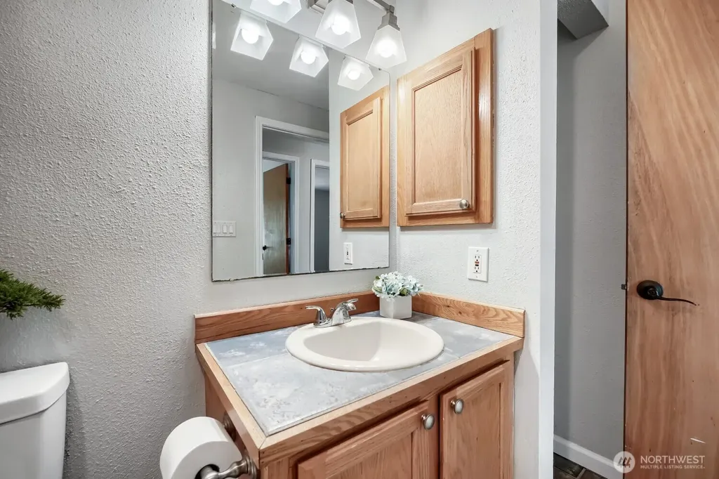 1102 8th Street NE Auburn WA 98002