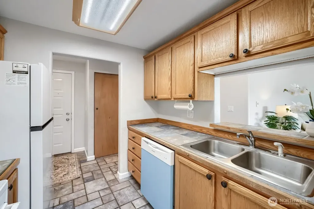 1102 8th Street NE Auburn WA 98002