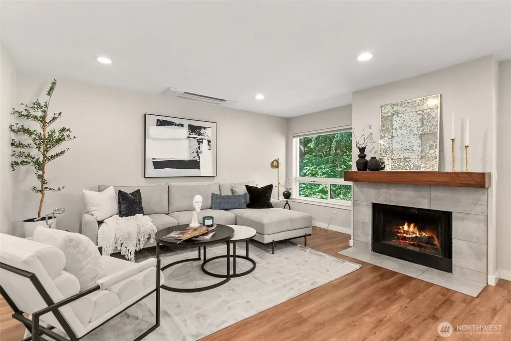 31500 33rd Place SW Federal Way WA 98023