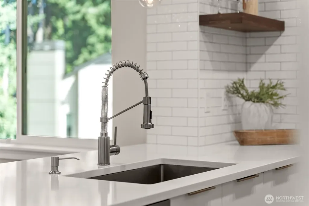 31500 33rd Place SW Federal Way WA 98023