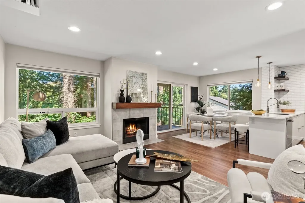 31500 33rd Place SW Federal Way WA 98023