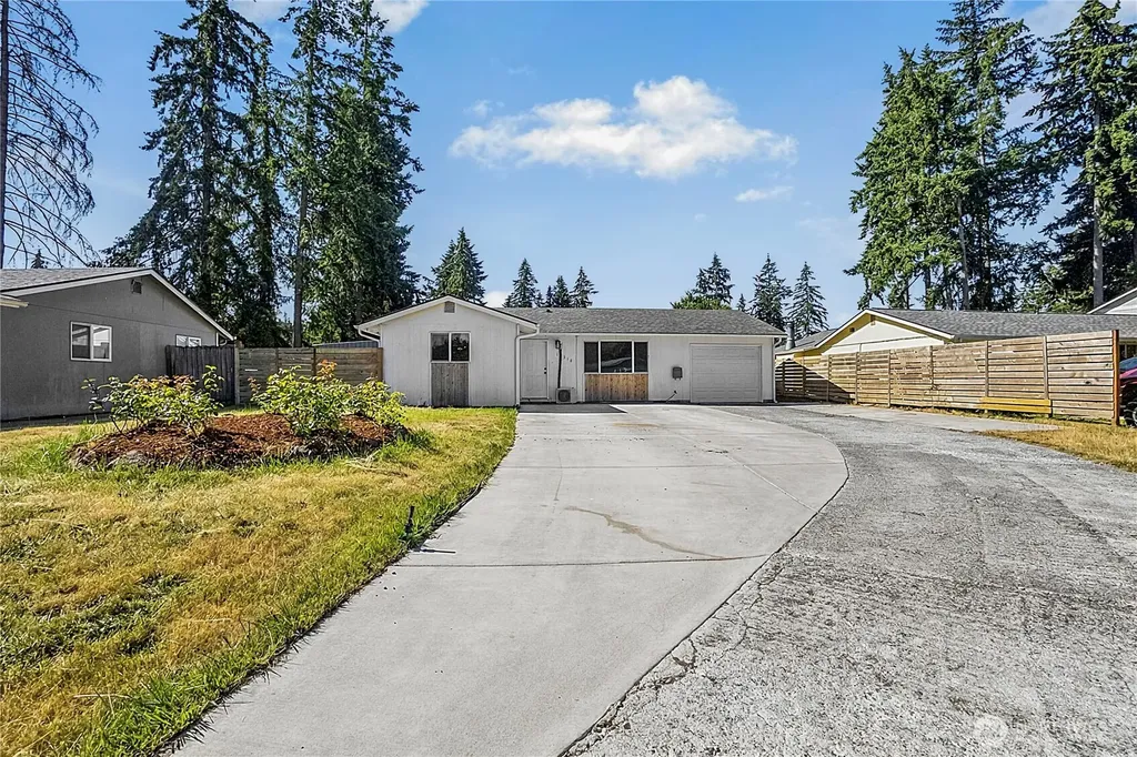 12318 114th Avenue E Puyallup WA 98374