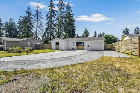 12318 114th Avenue E Puyallup WA 98374
