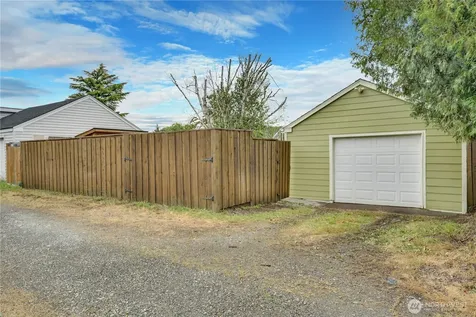 4310 E C Street Tacoma WA 98404