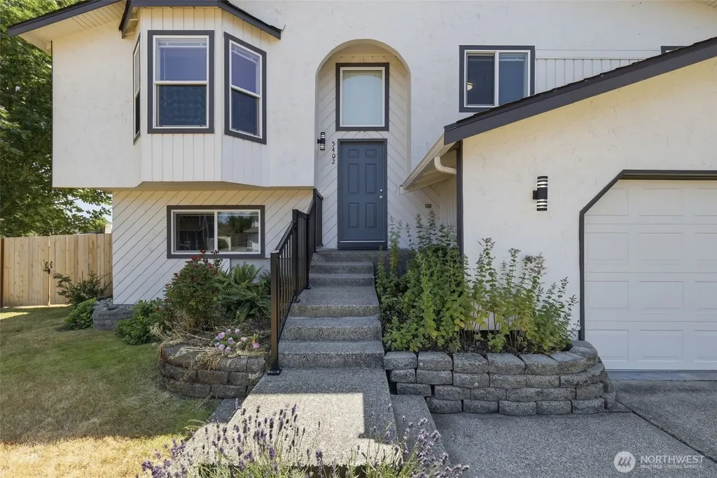 5402 34th Street Loop NE Tacoma WA 98422