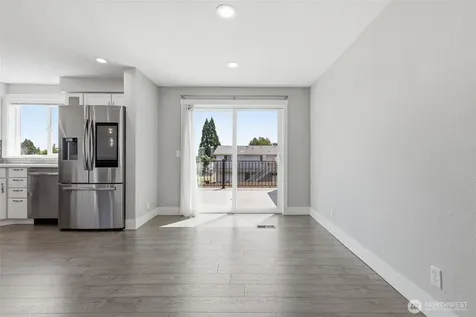 5402 34th Street Loop NE Tacoma WA 98422