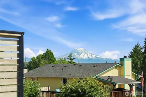 5402 34th Street Loop NE Tacoma WA 98422