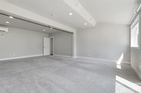 5402 34th Street Loop NE Tacoma WA 98422