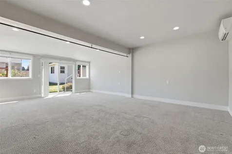 5402 34th Street Loop NE Tacoma WA 98422