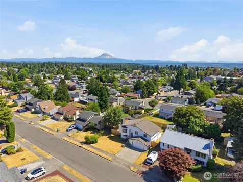 5402 34th Street Loop NE Tacoma WA 98422