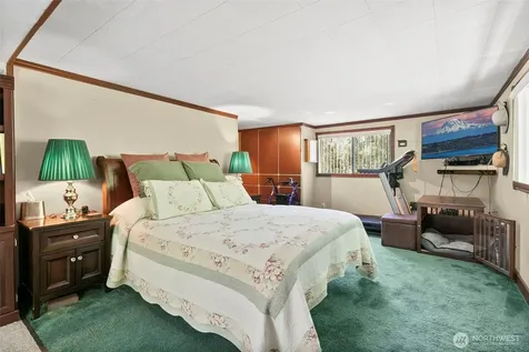 27021 Lower Burnett Road E Buckley WA 98321
