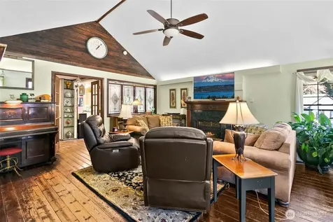 27021 Lower Burnett Road E Buckley WA 98321