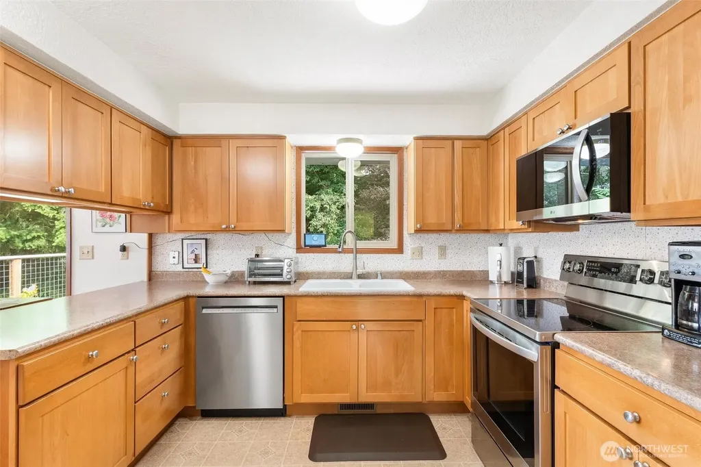 3303 Oregon Place Bellingham WA 98226
