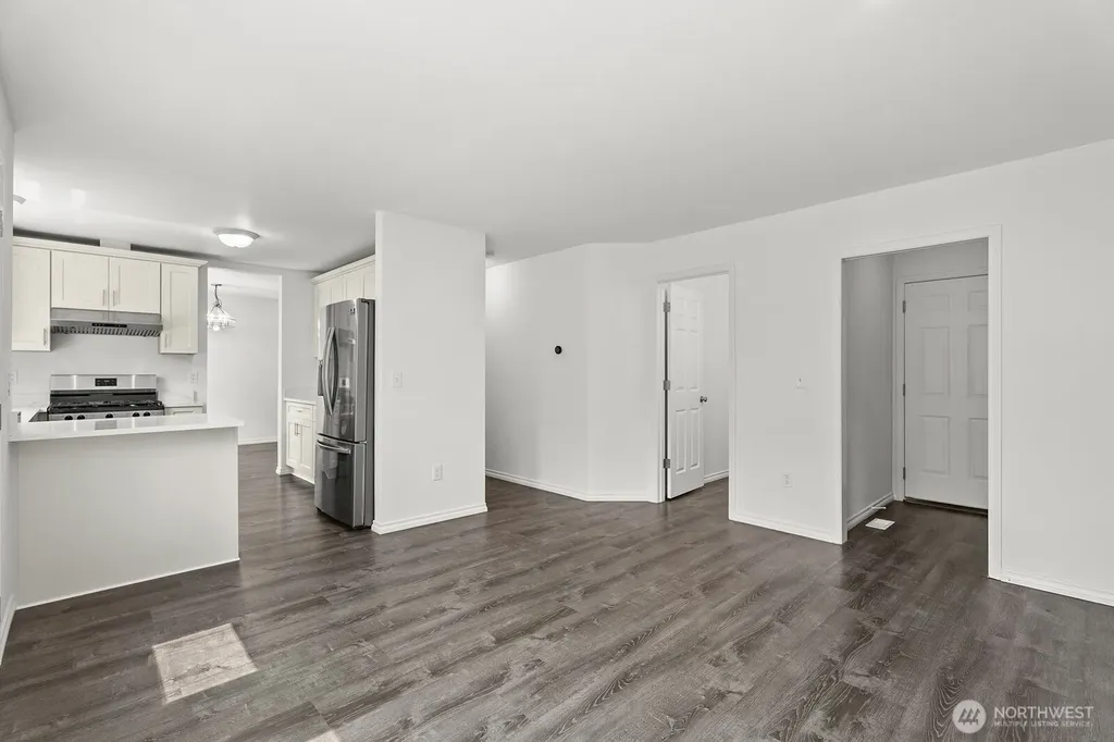 2707 S 268th Place Kent WA 98032